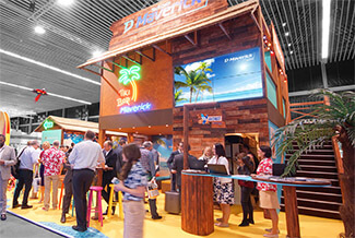 How to attract visitors to your stand